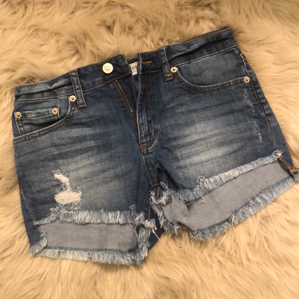 Lizard thicket distressed denim